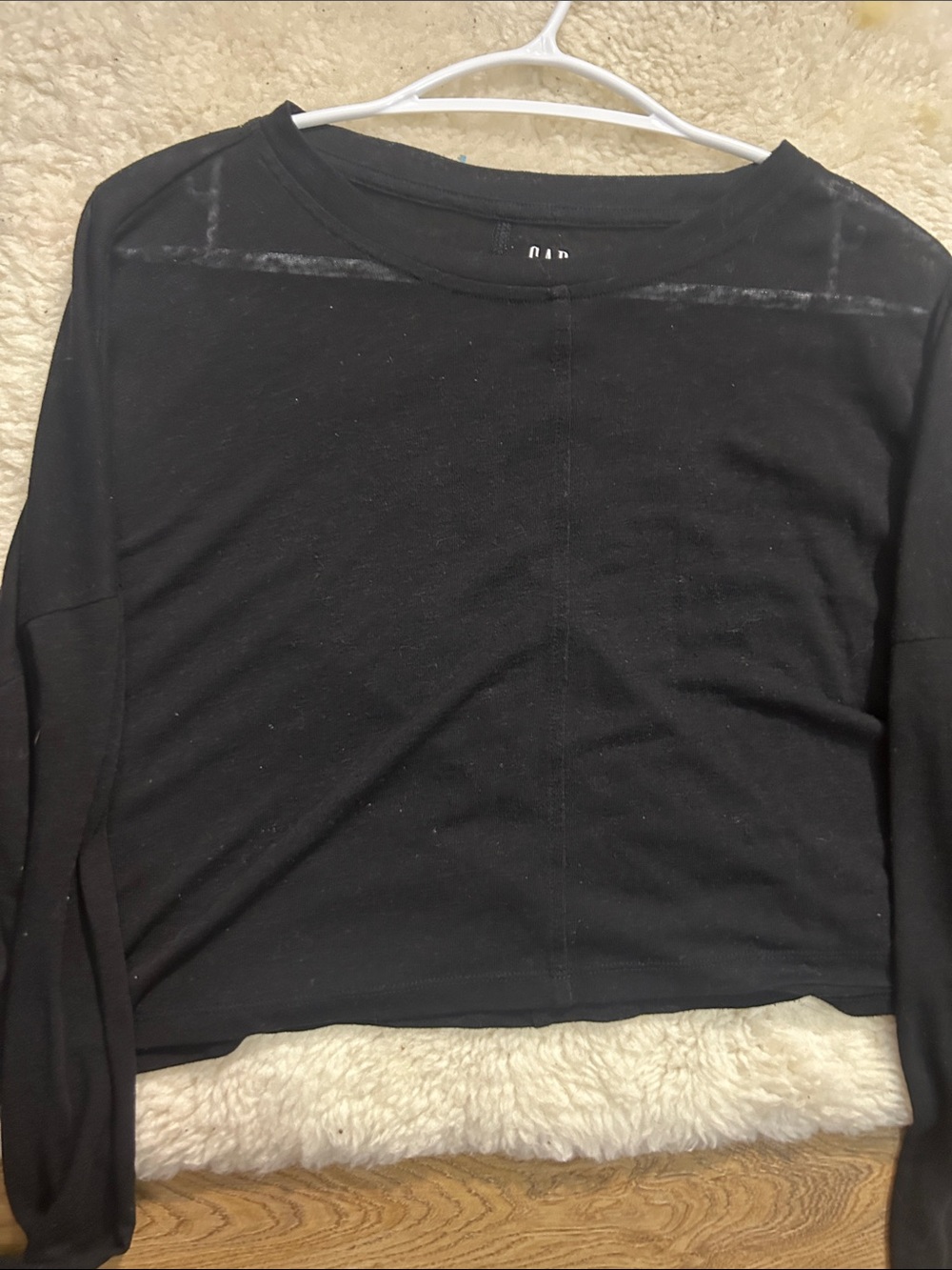 Women's Black Crewneck Long-Sleeve Sweater 25”Ptp
